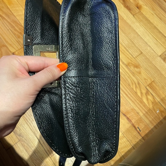 Vintage Chloe Messenger Crossbody Pebble Leather Rare find Designer Luxury bucke - Picture 9 of 12